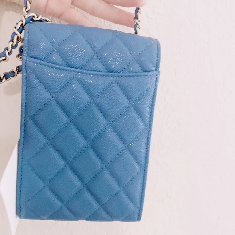 Chanel classic flap phone holder bag - Picture 3 of 8